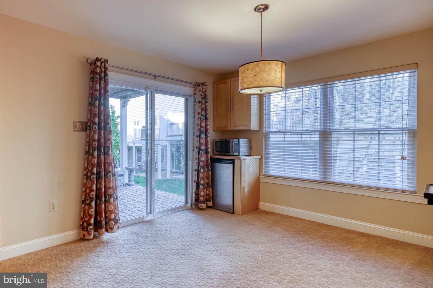307 Ebony Ct