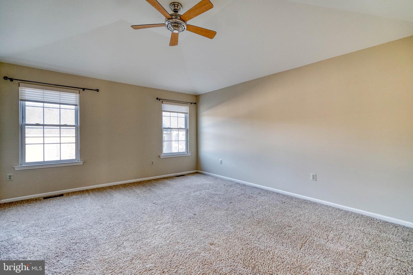 307 Ebony Ct