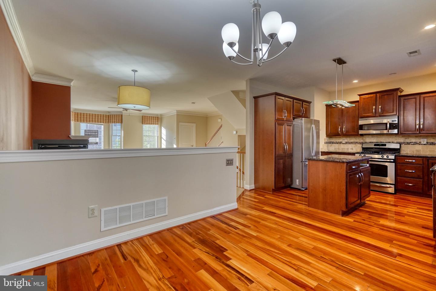 307 Ebony Ct