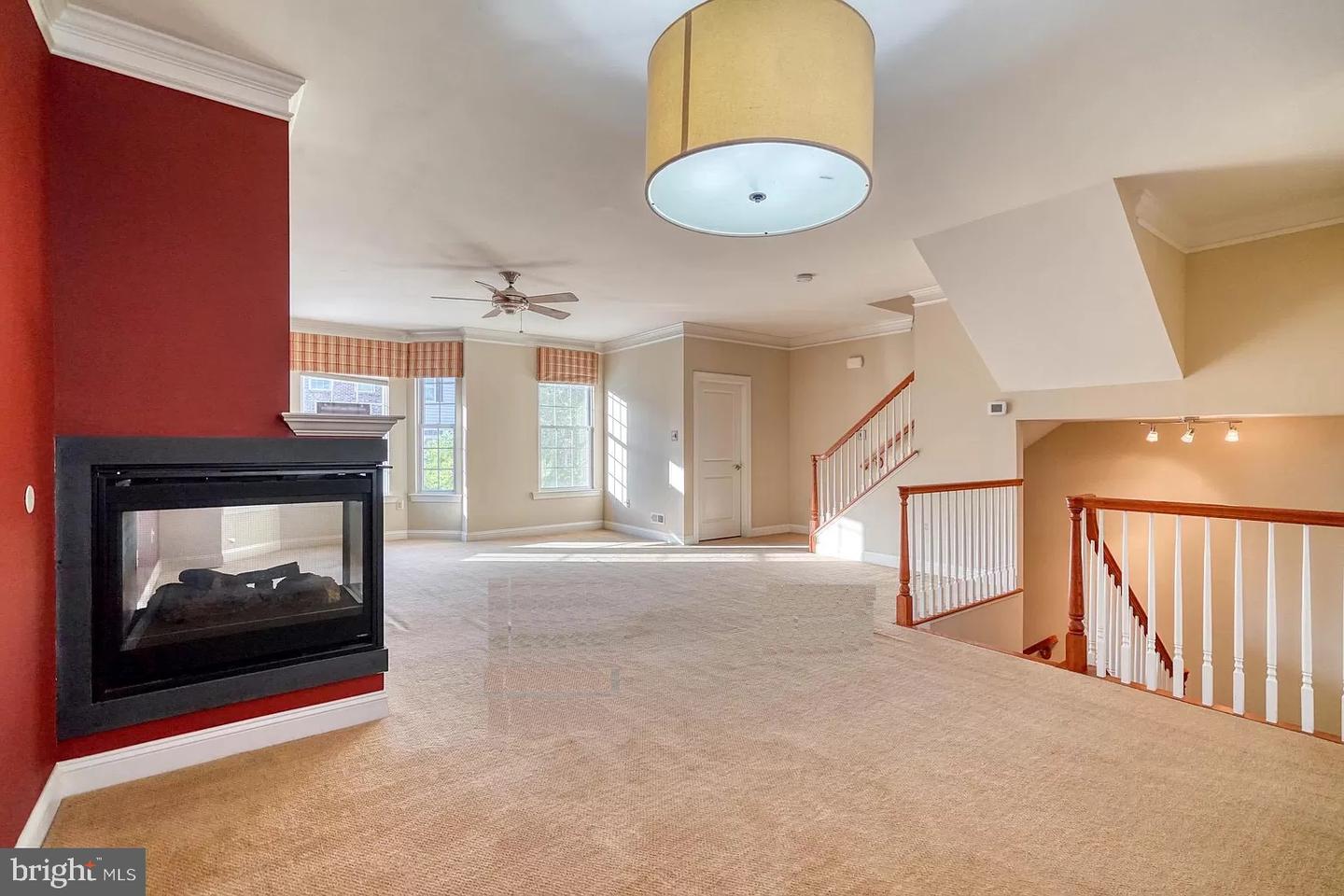 307 Ebony Ct