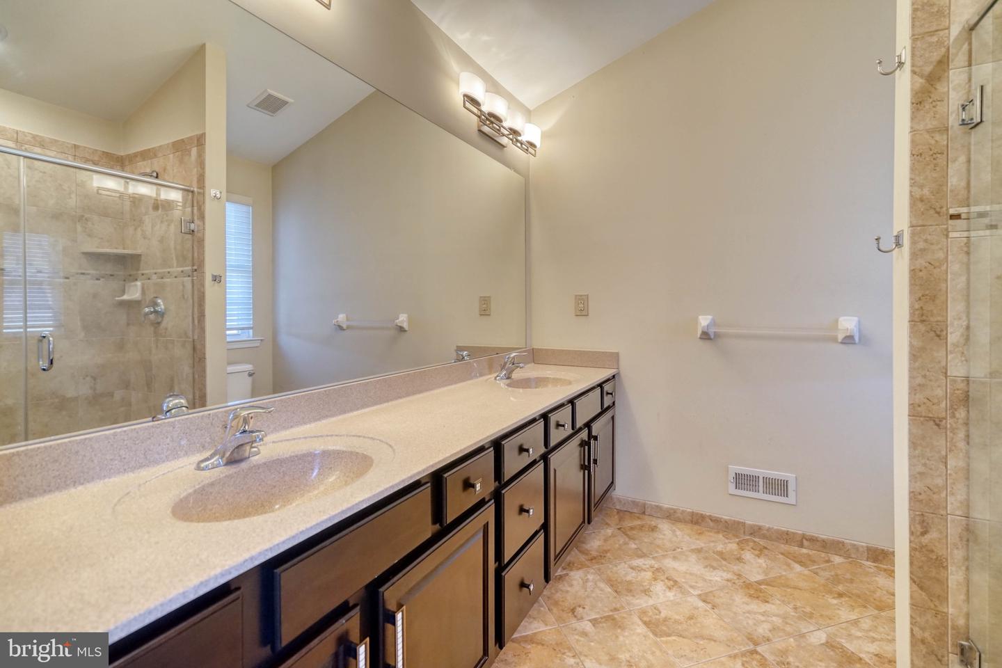 307 Ebony Ct