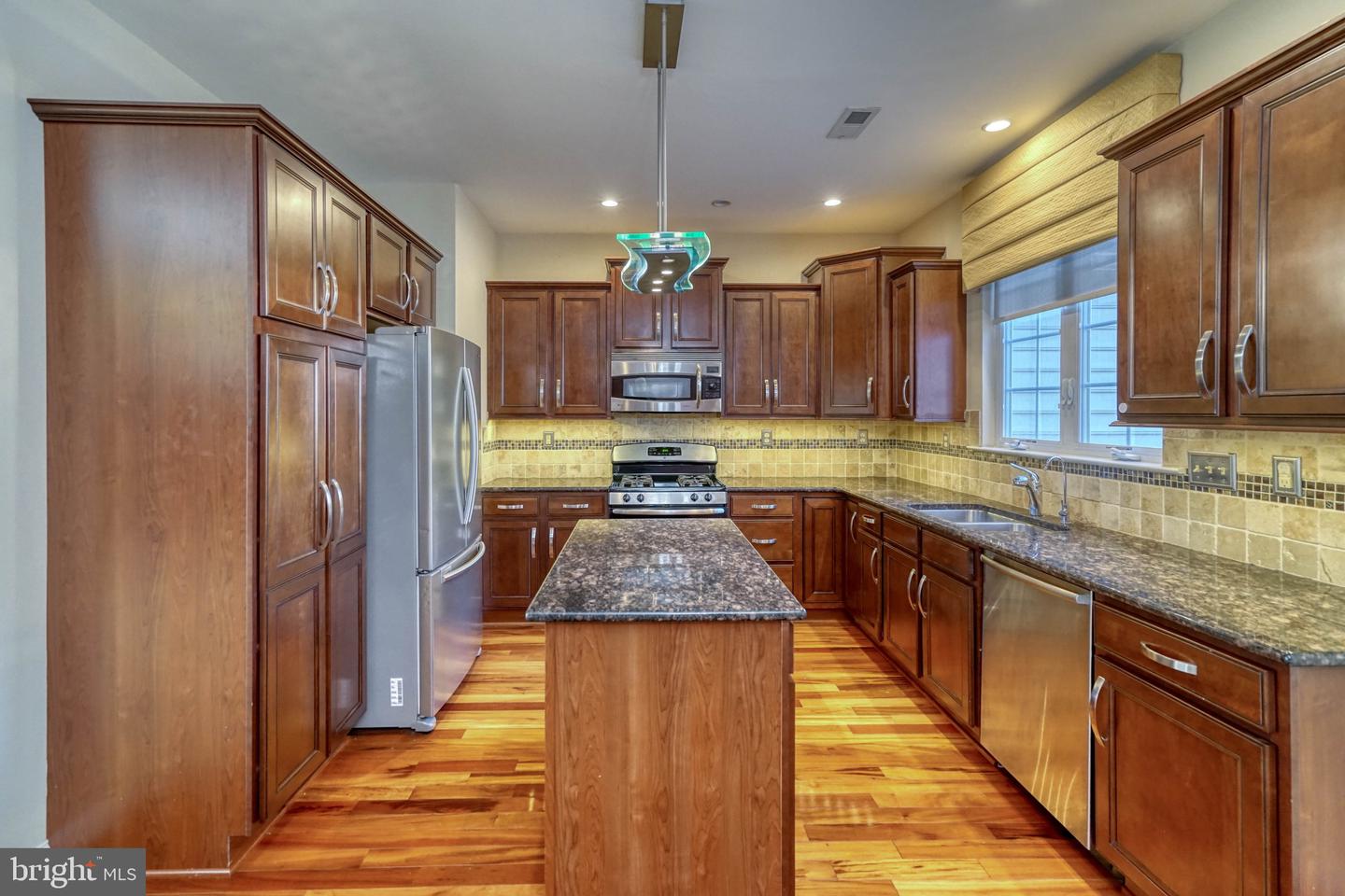 307 Ebony Ct