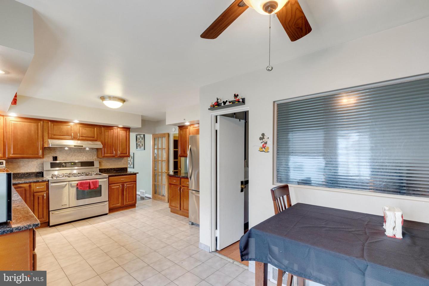 211 Windsor Ave