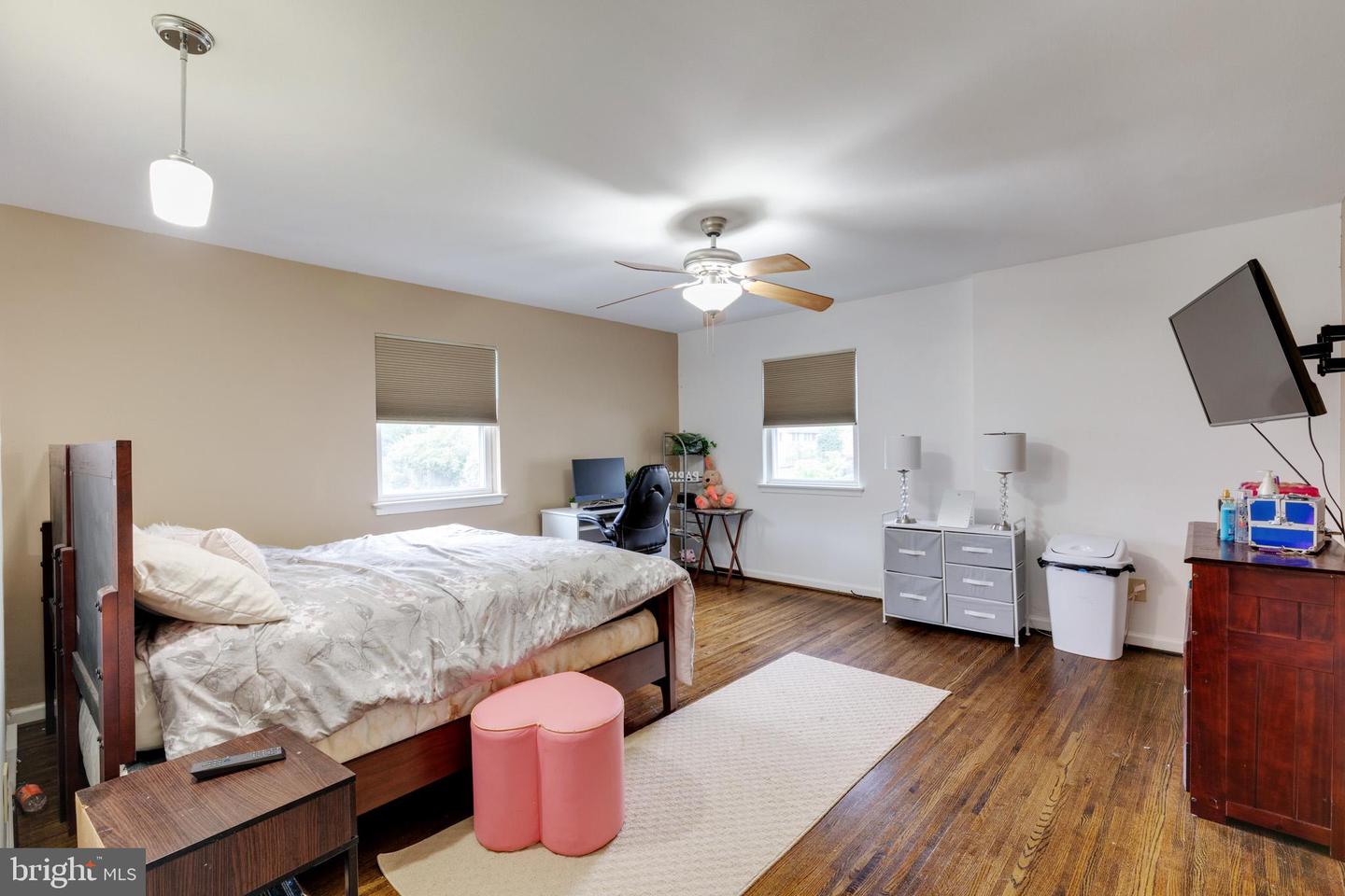 211 Windsor Ave
