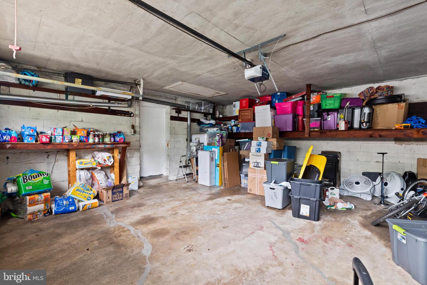 211 Windsor Ave