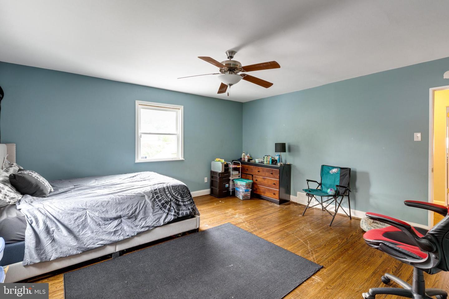 211 Windsor Ave