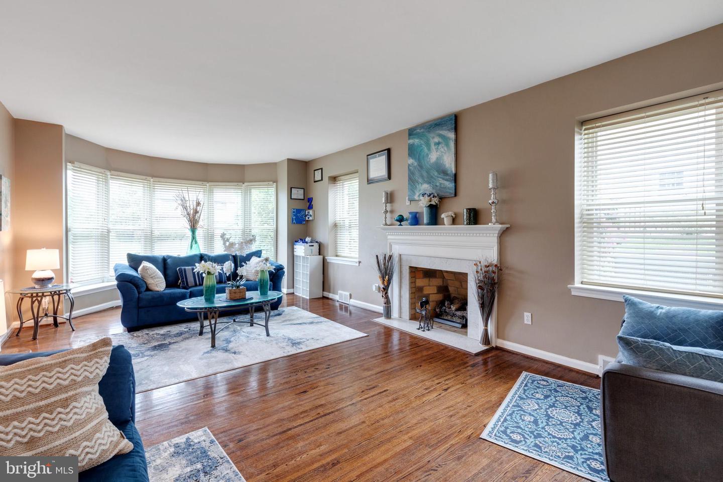 211 Windsor Ave