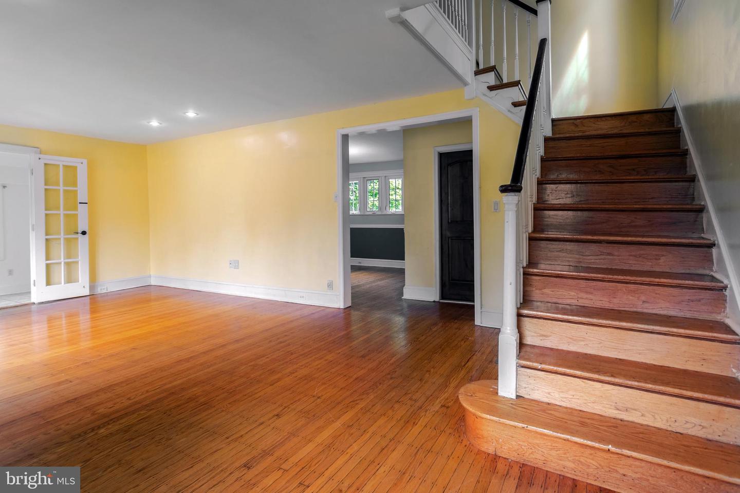 1467 Manoa Rd