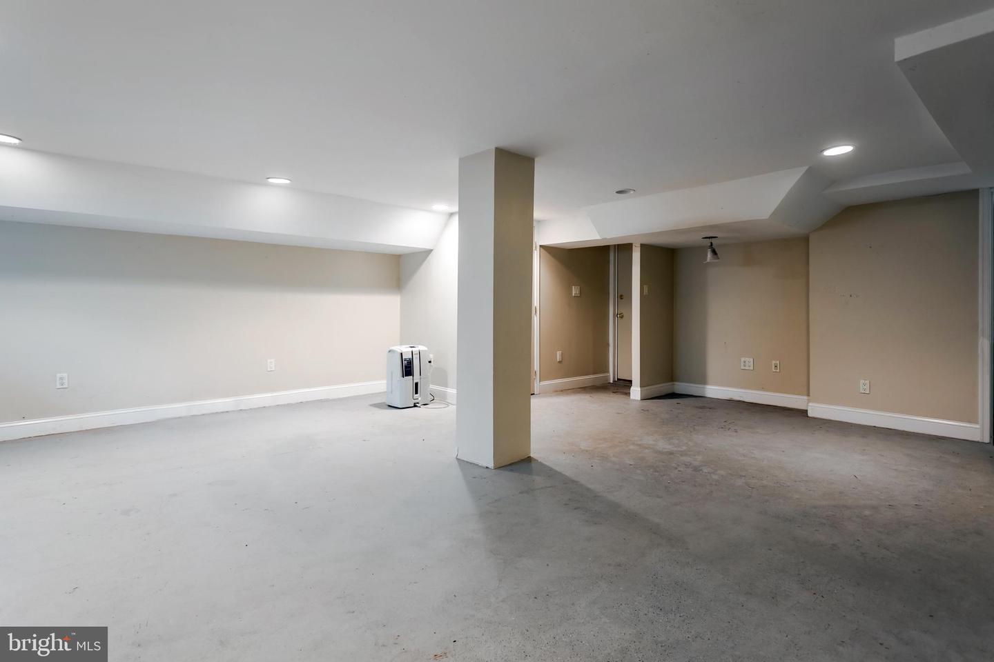 1467 Manoa Rd