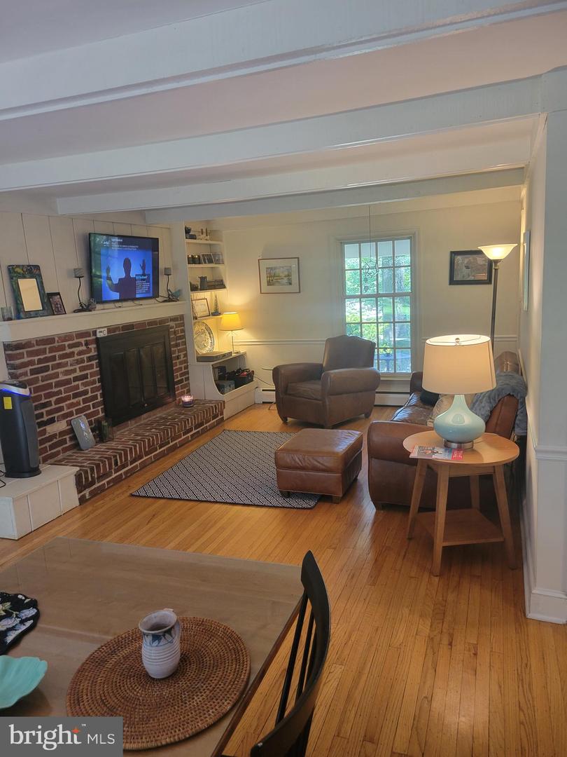 365 Danell Rd