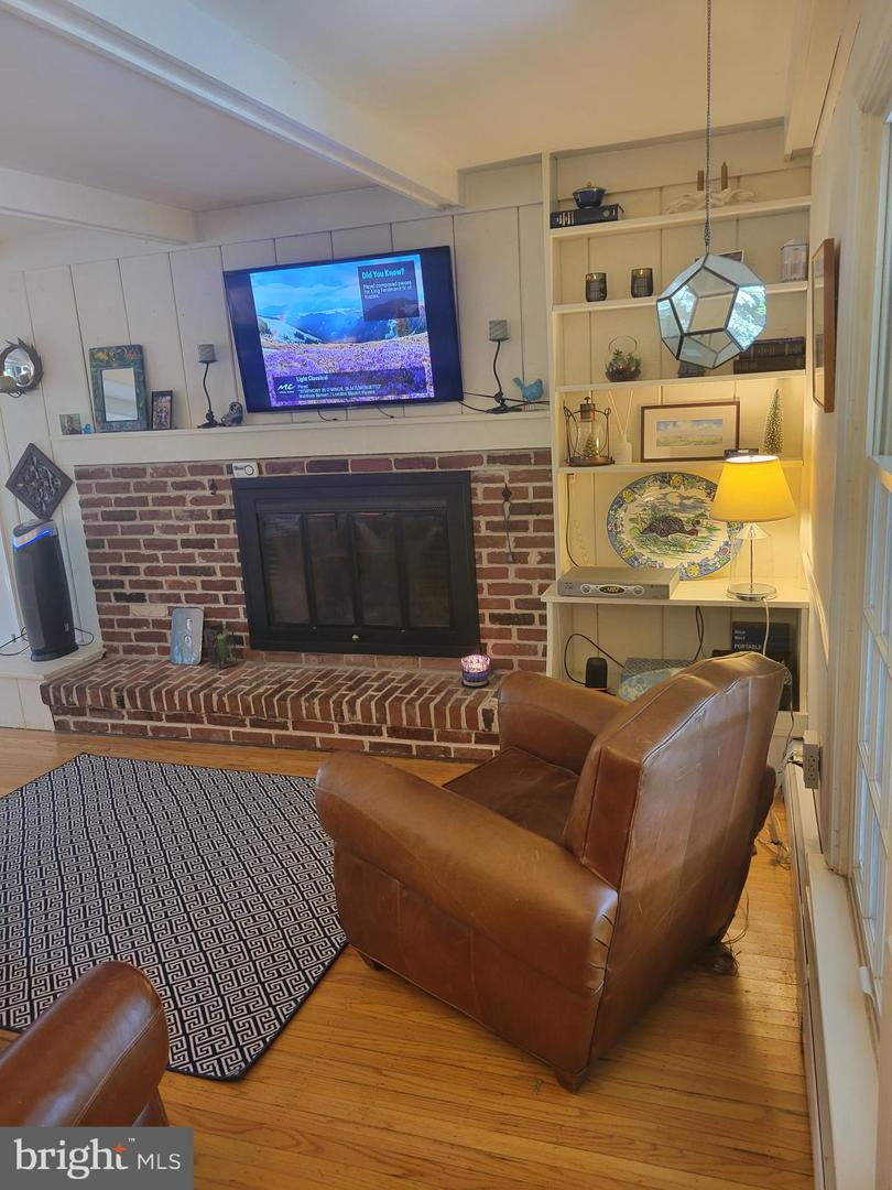 365 Danell Rd