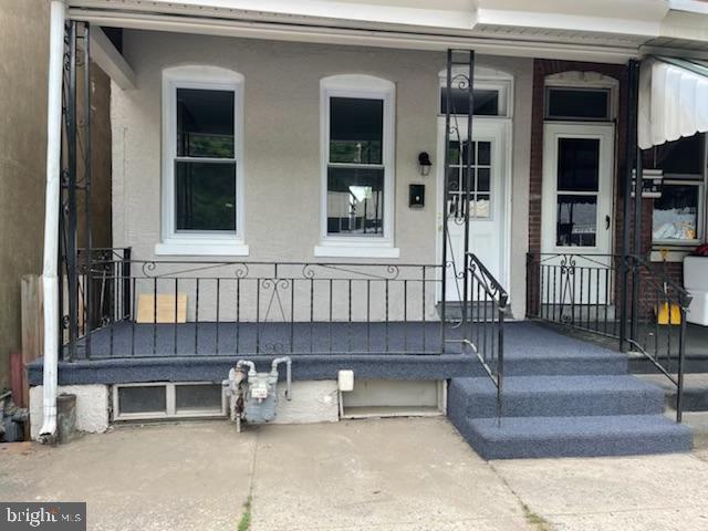 632 E Main St