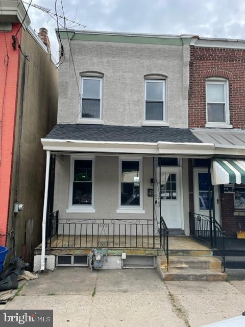 632 E Main St