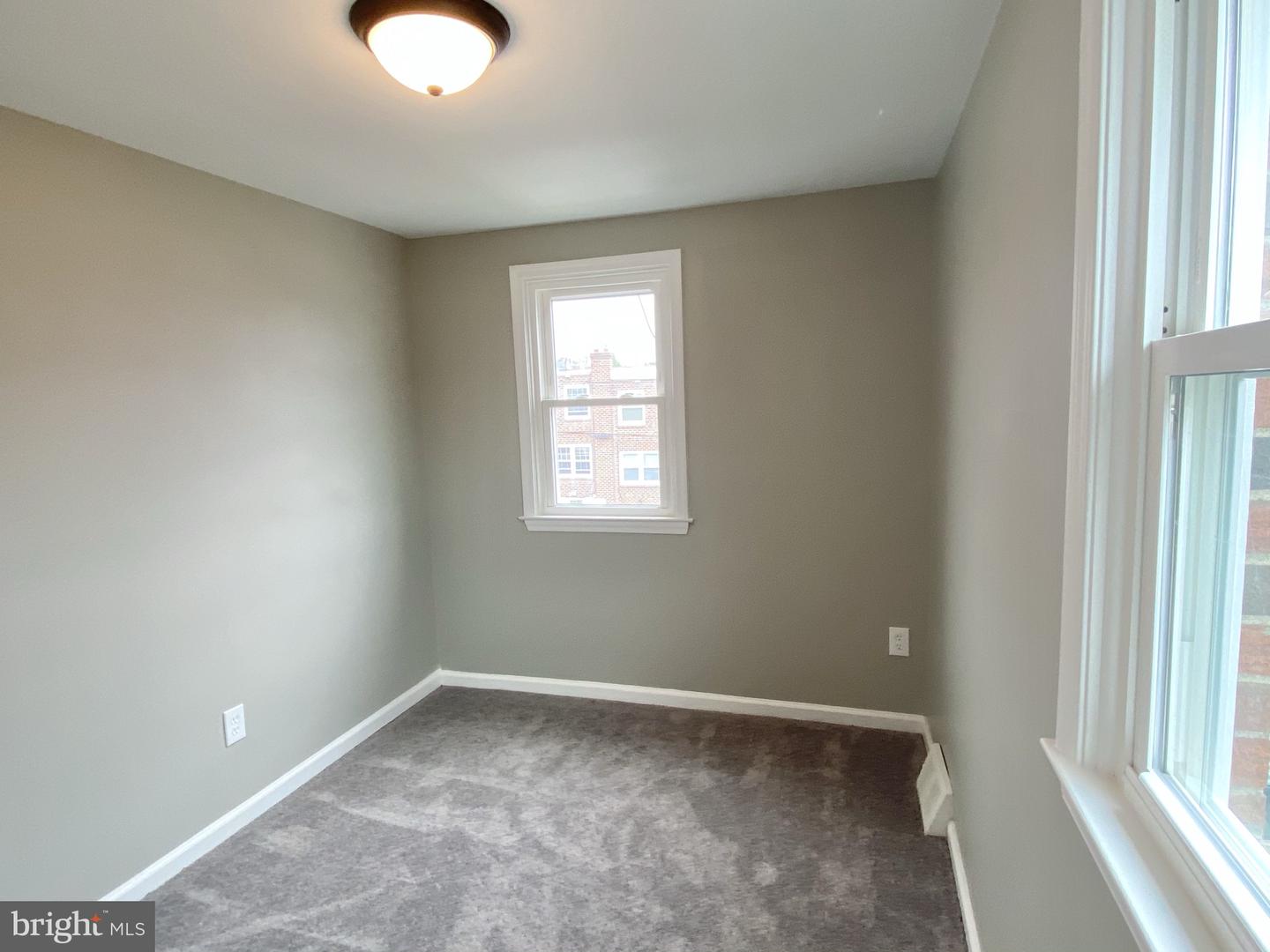 1309 W Elm St