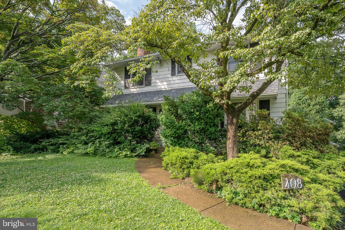 408 S Sterling Rd