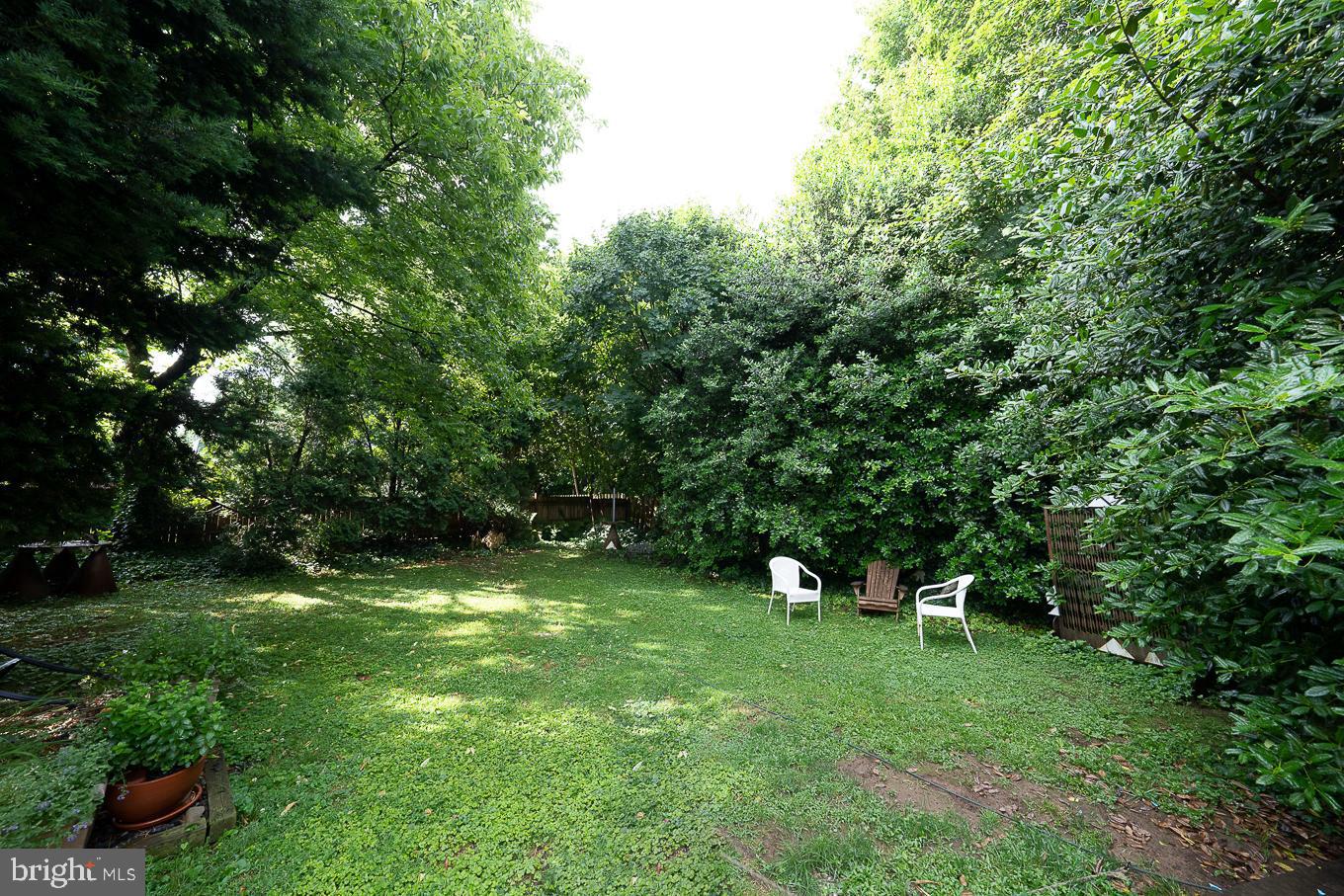 408 S Sterling Rd