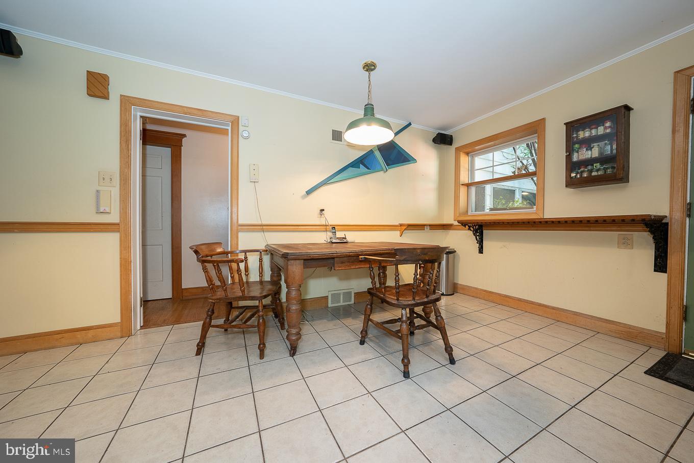 408 S Sterling Rd