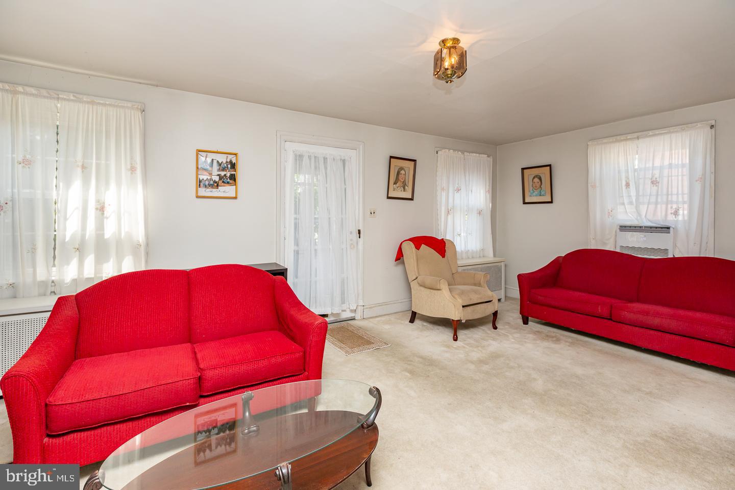 156 Edgemont Ave