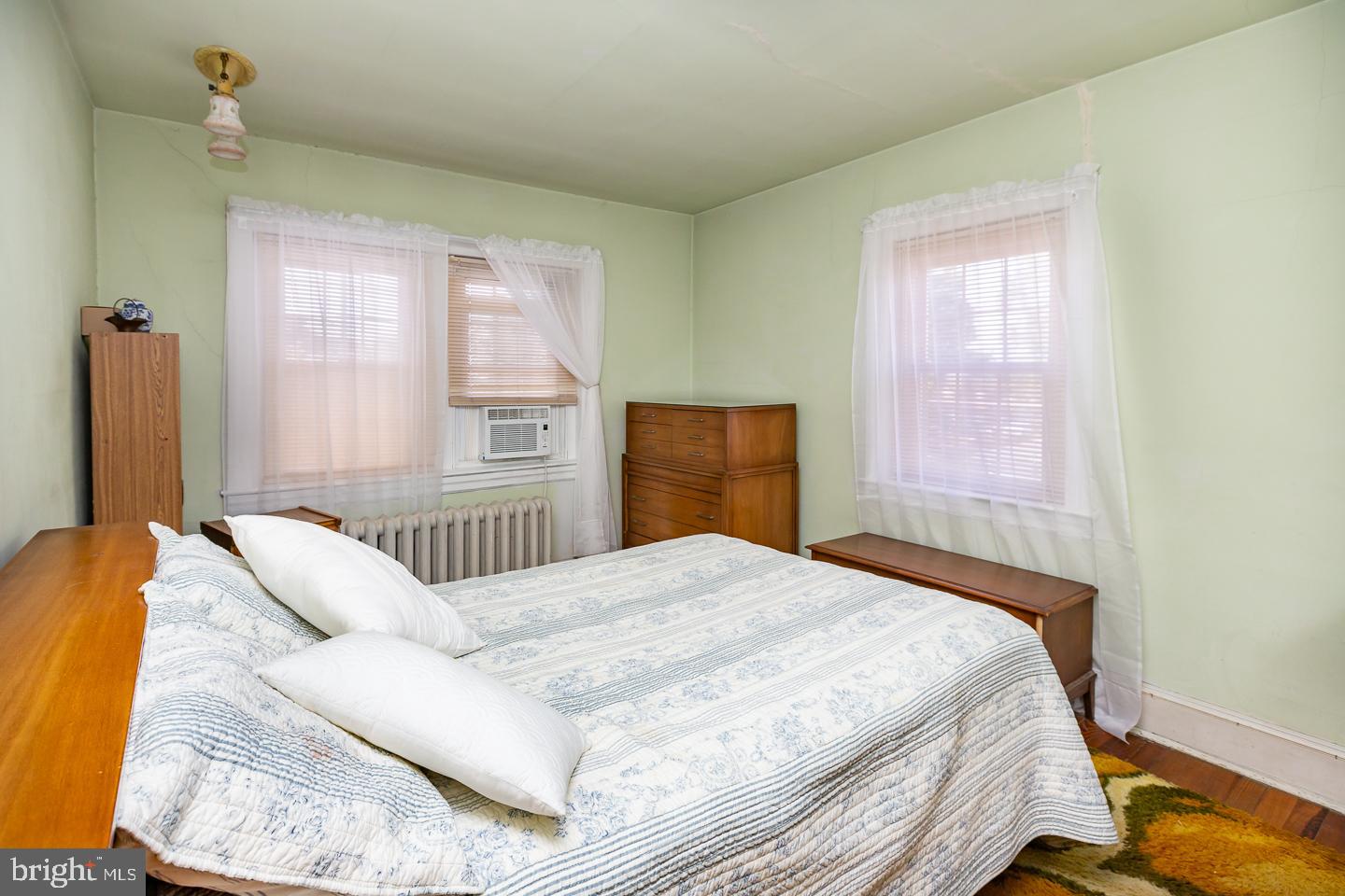 156 Edgemont Ave