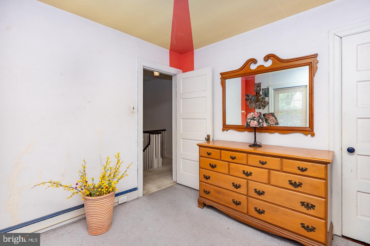156 Edgemont Ave