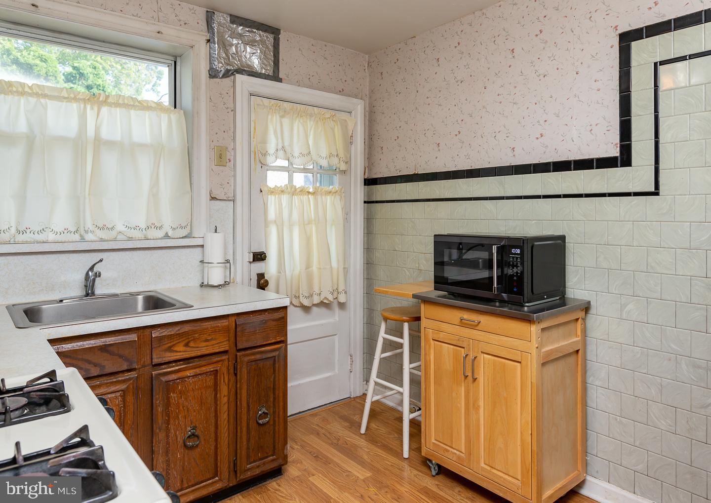 156 Edgemont Ave