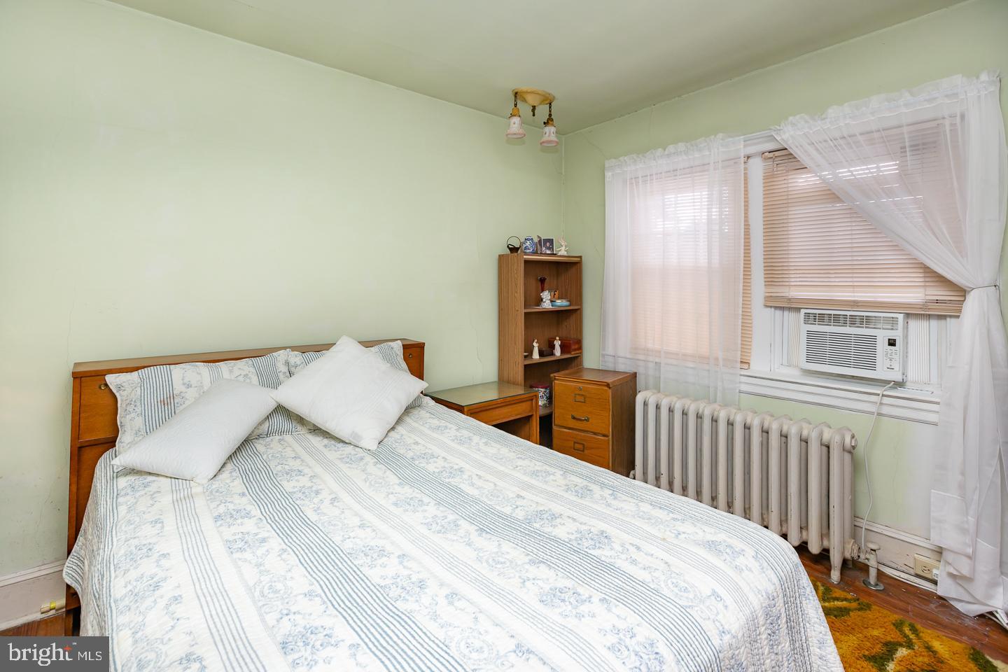 156 Edgemont Ave