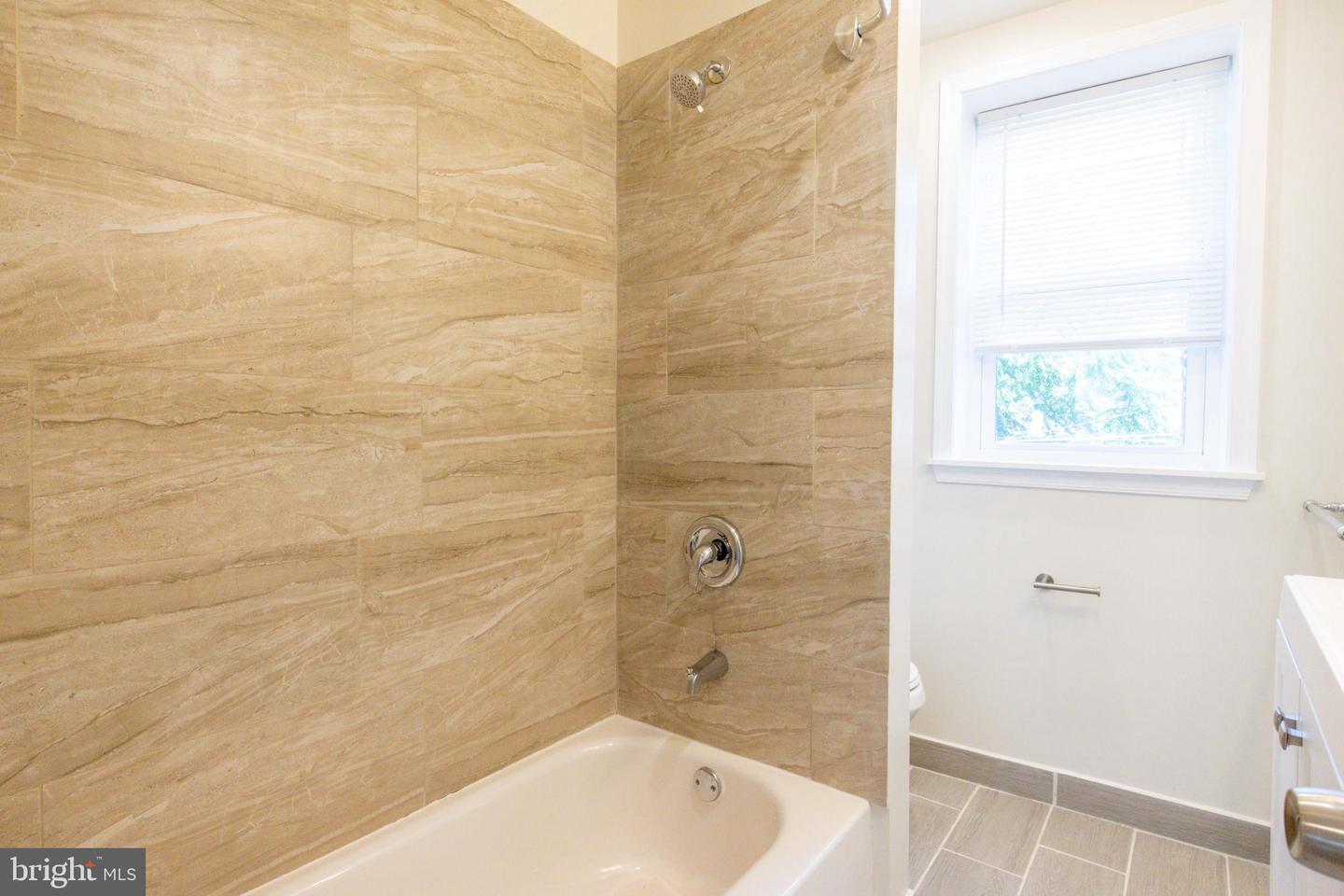 106 Brookfield Ter