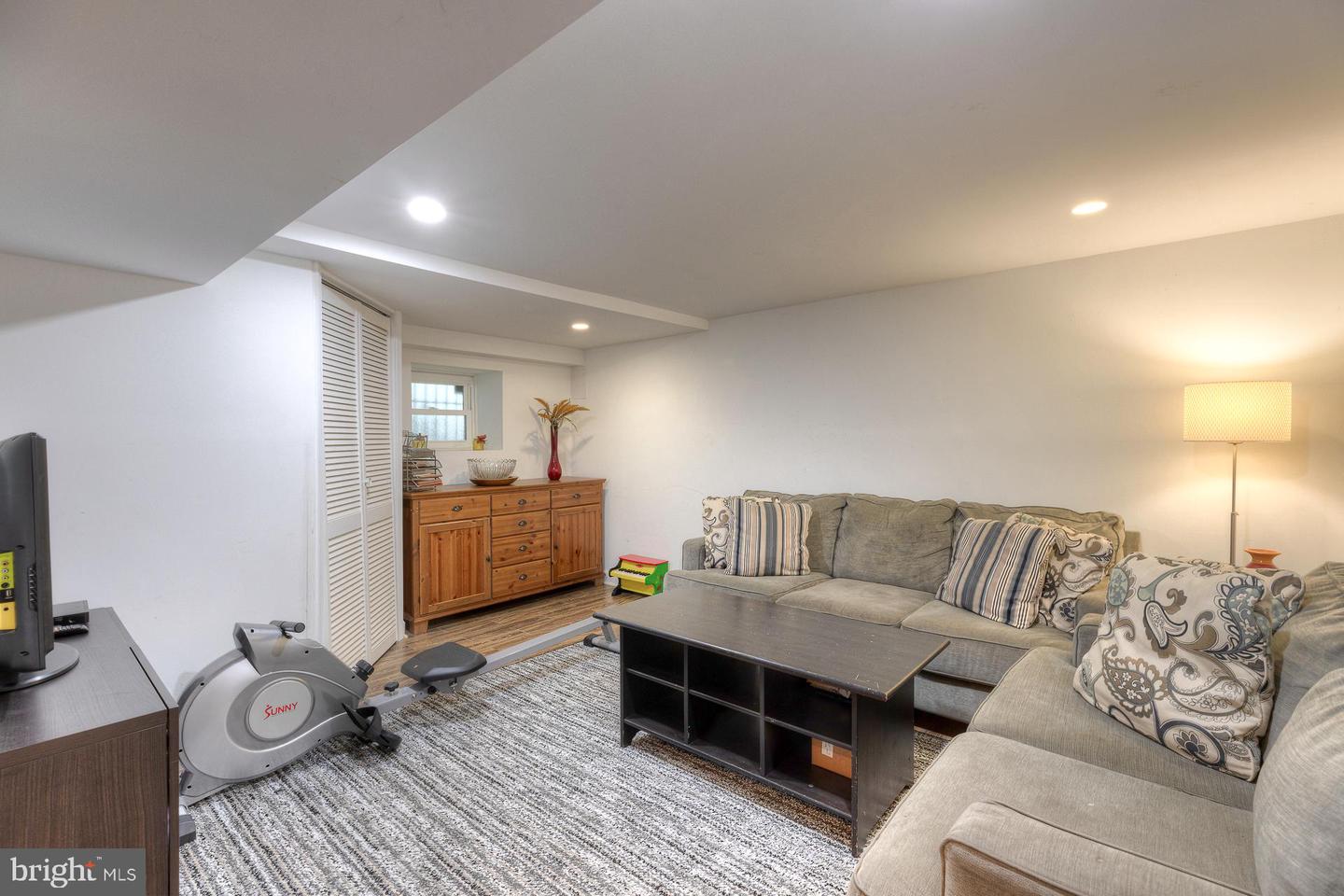 109 Rock Glen Rd
