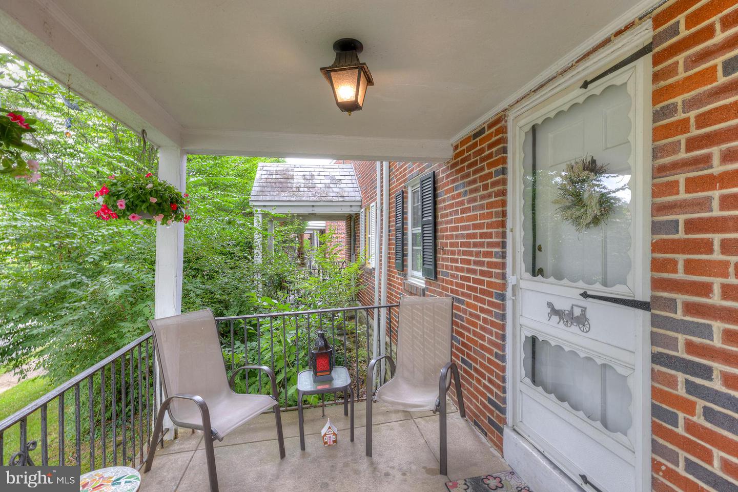 109 Rock Glen Rd