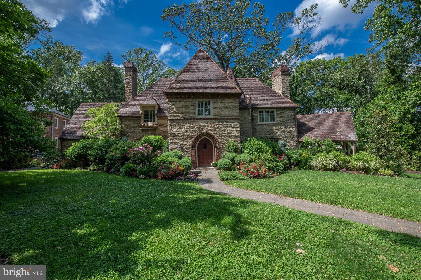 223 Hamilton Rd