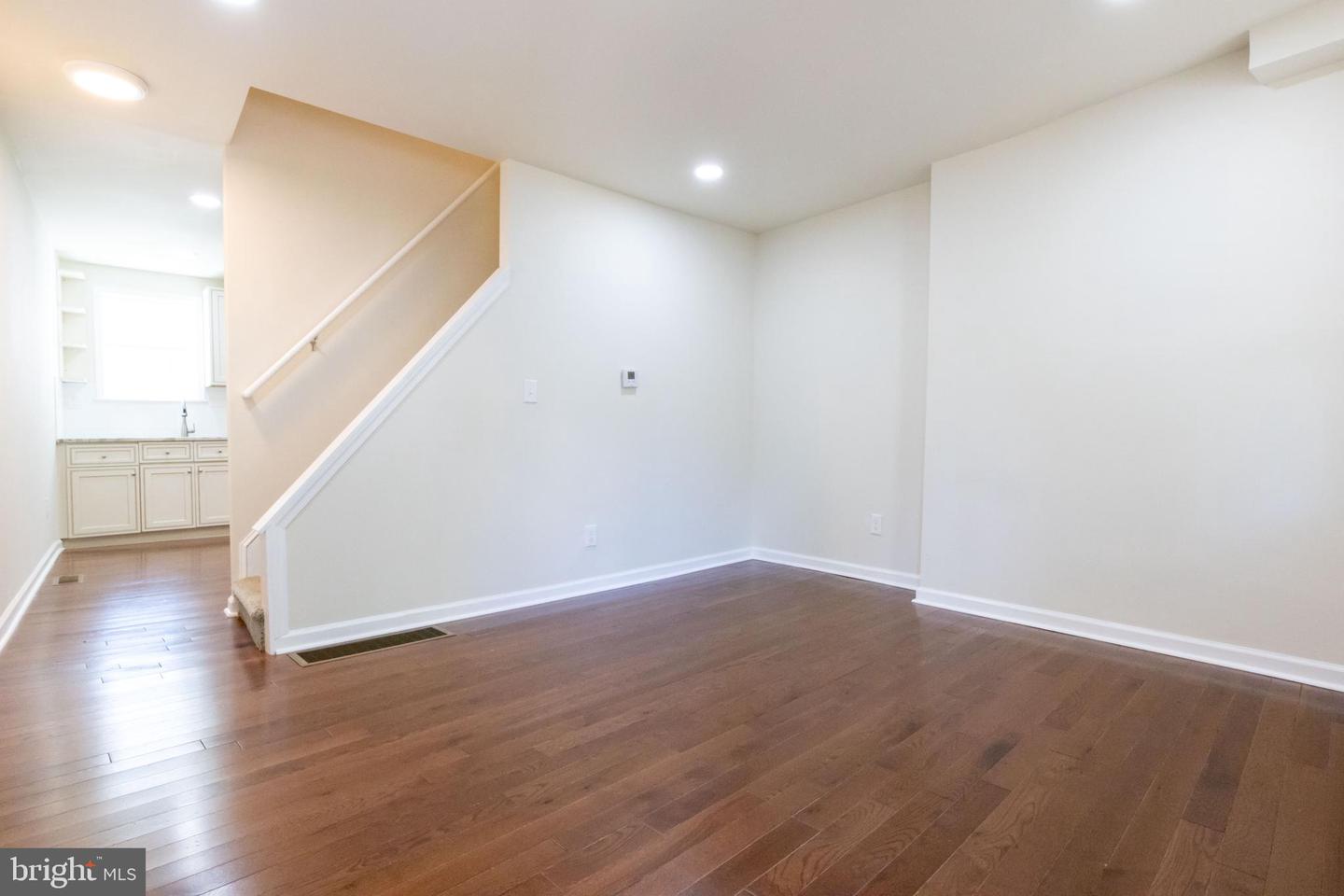 104 Brookfield Ter