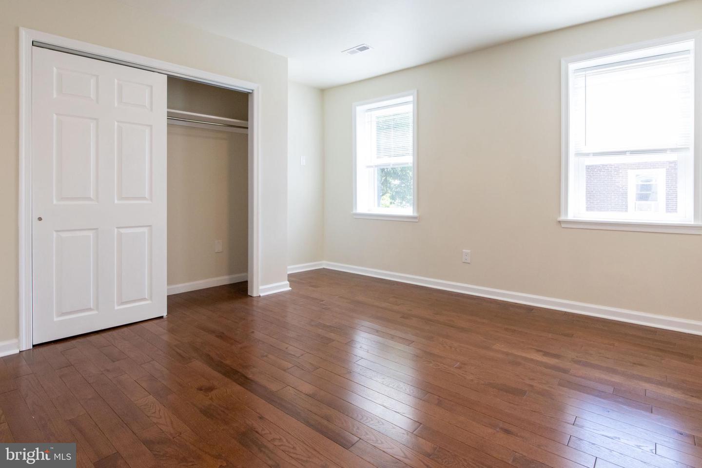 104 Brookfield Ter