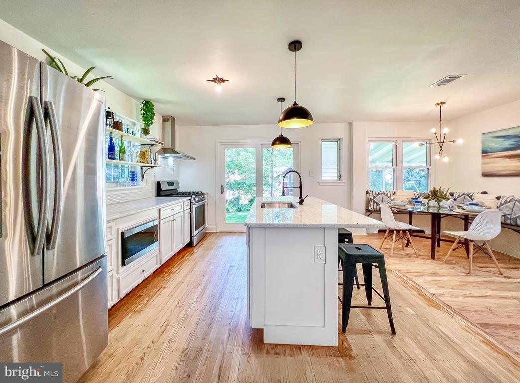 427 N Sterling Rd