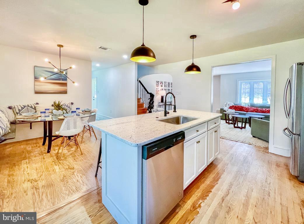 427 N Sterling Rd