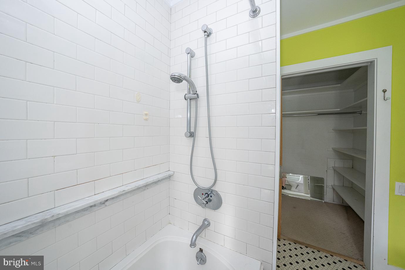 222 Church Rd