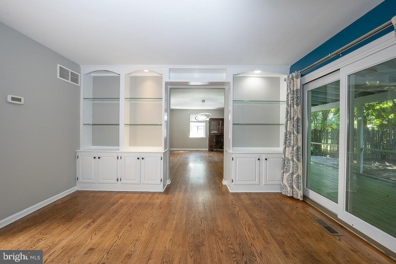 25 Hansen Ct