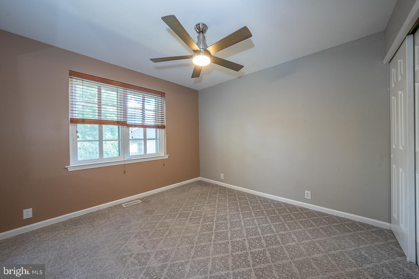25 Hansen Ct