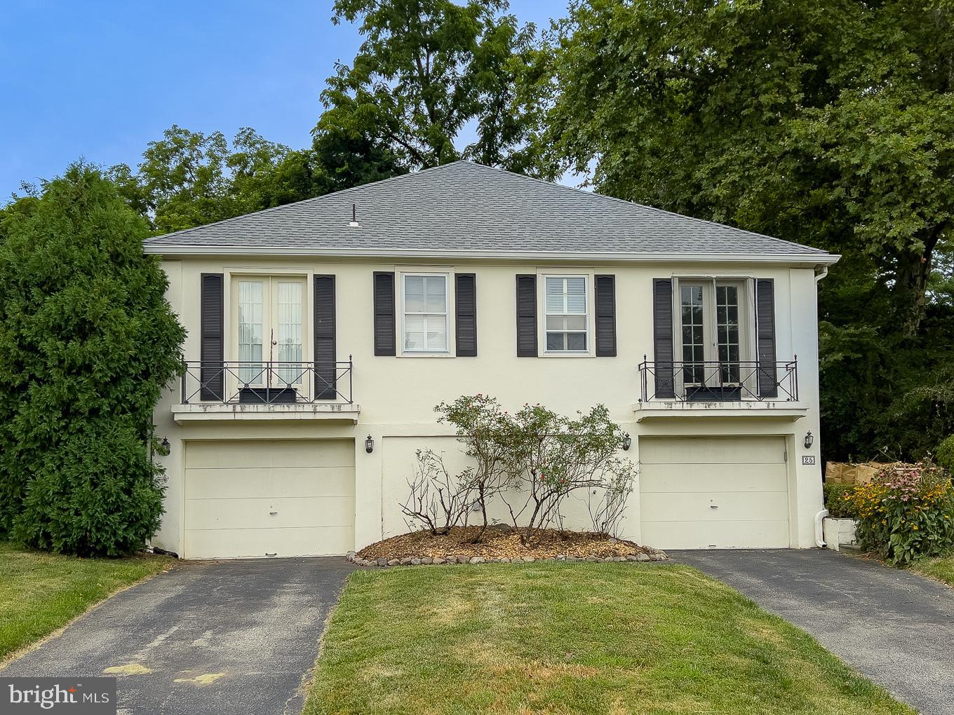 25 Hansen Ct
