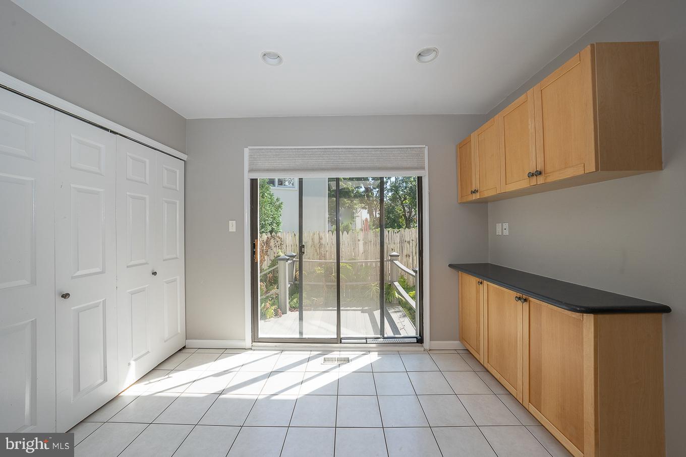 25 Hansen Ct