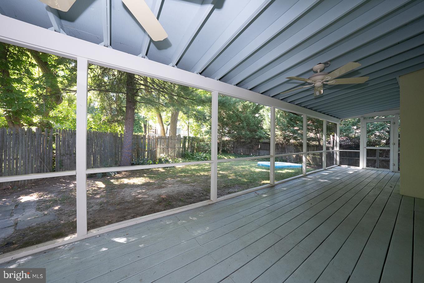 25 Hansen Ct