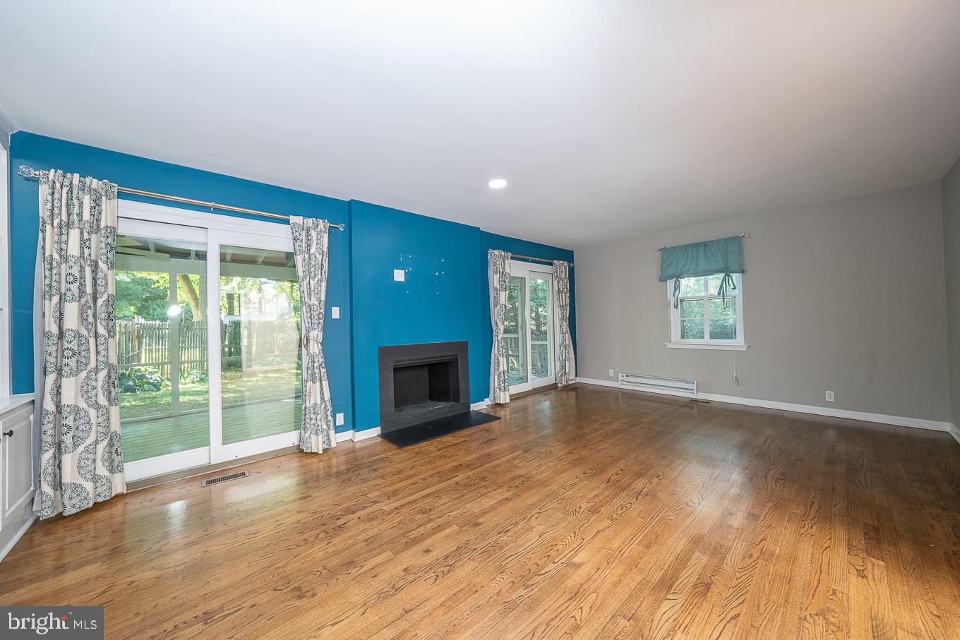 25 Hansen Ct