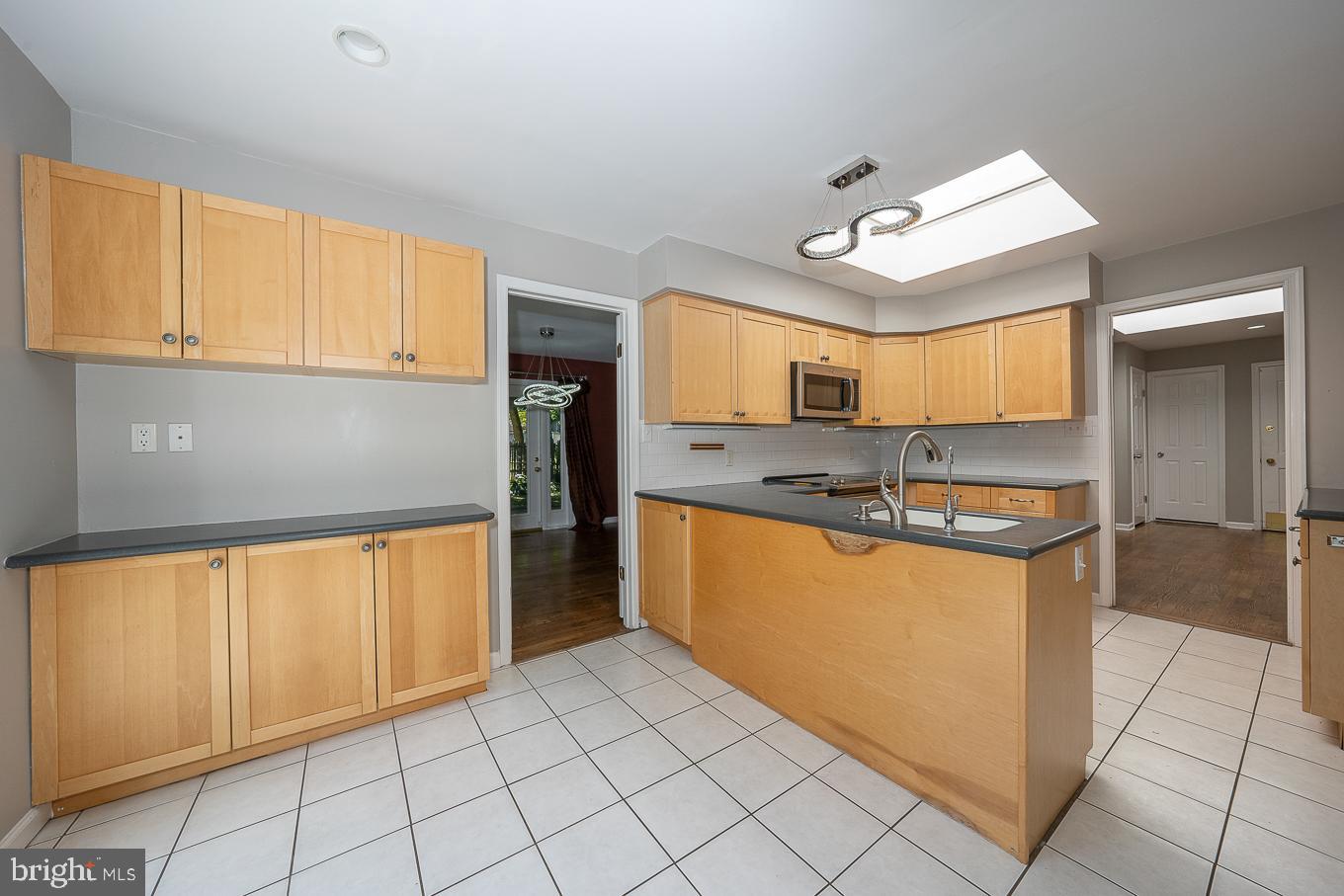 25 Hansen Ct