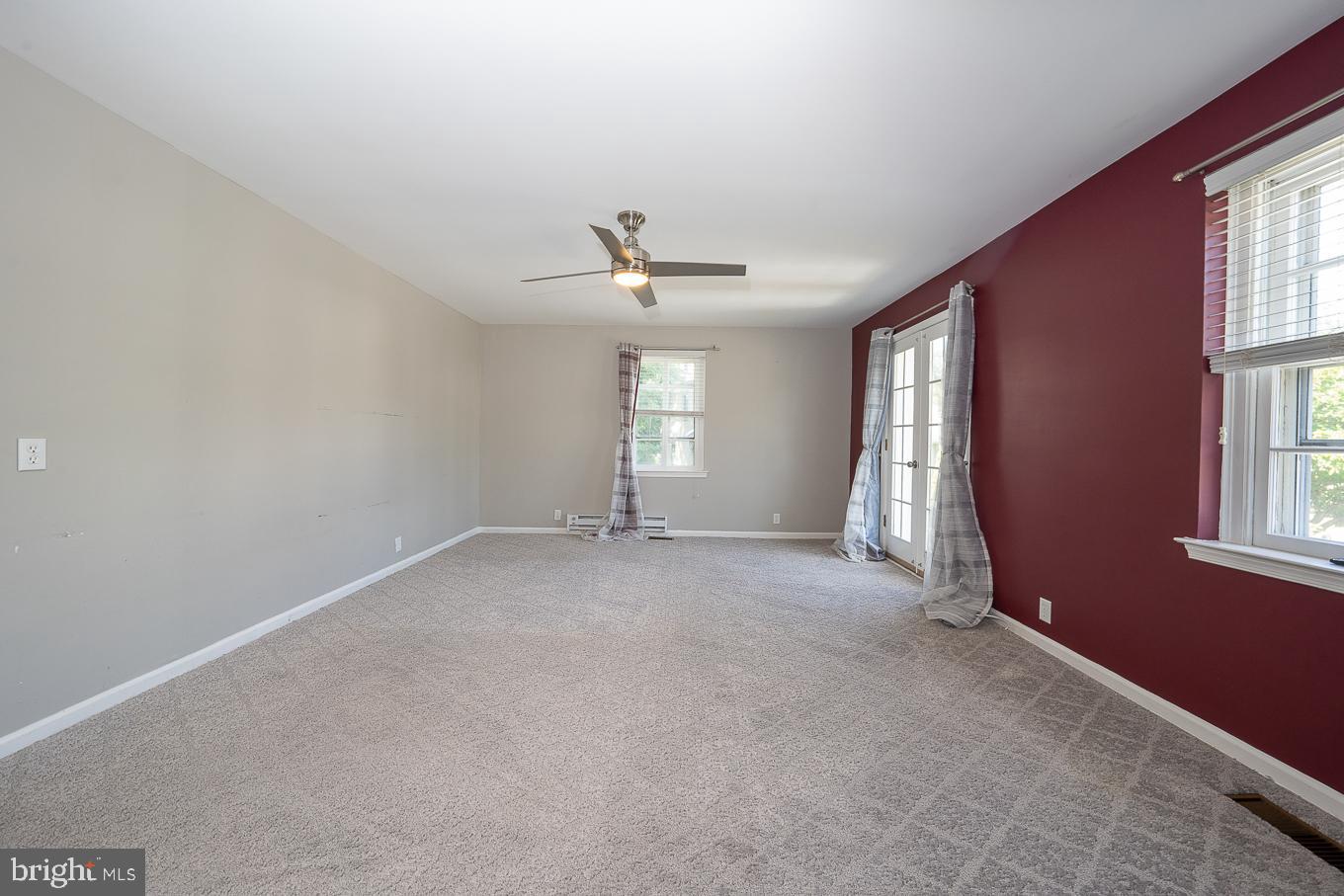 25 Hansen Ct