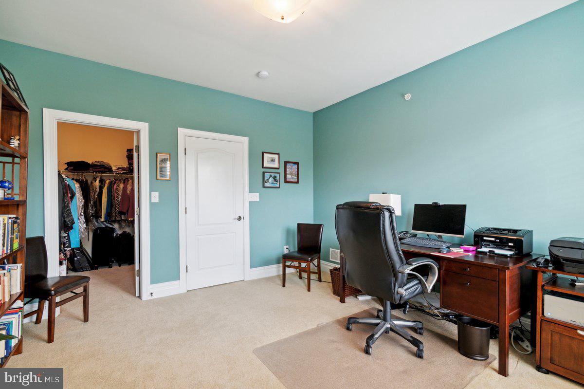 21 Breyer Ct #21-D