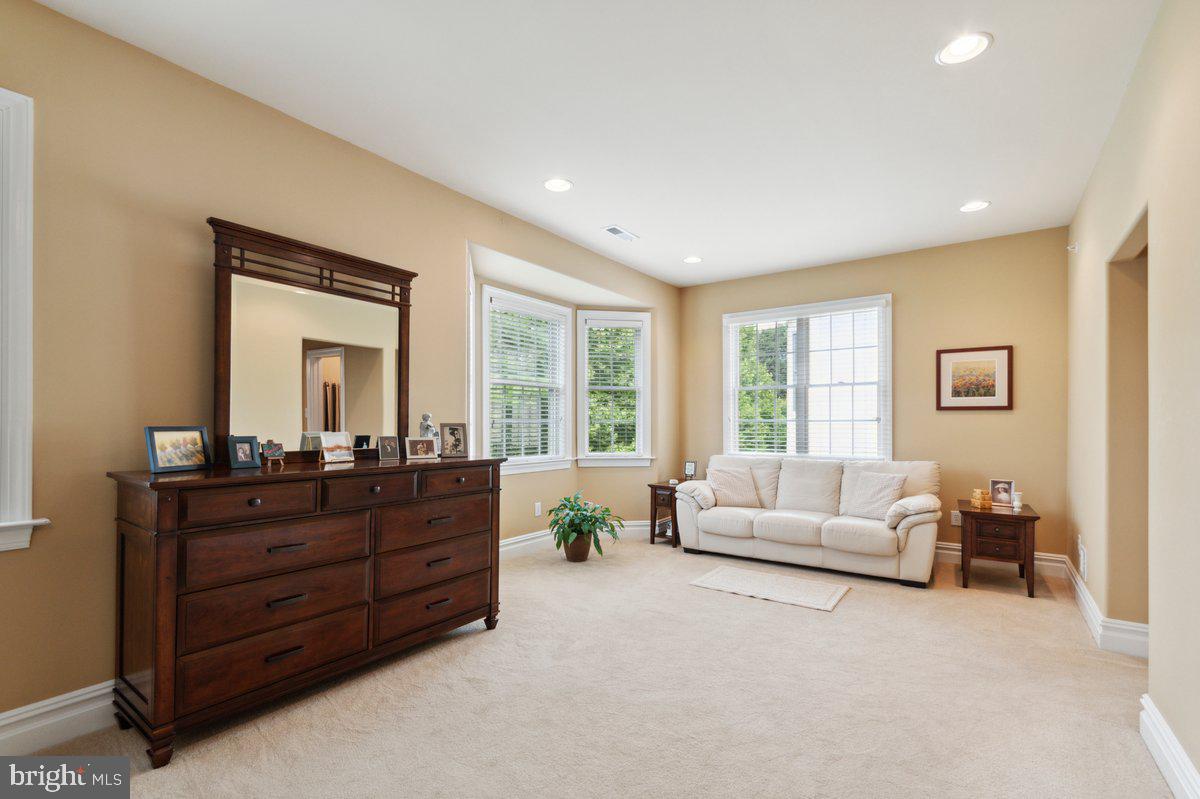 21 Breyer Ct #21-D