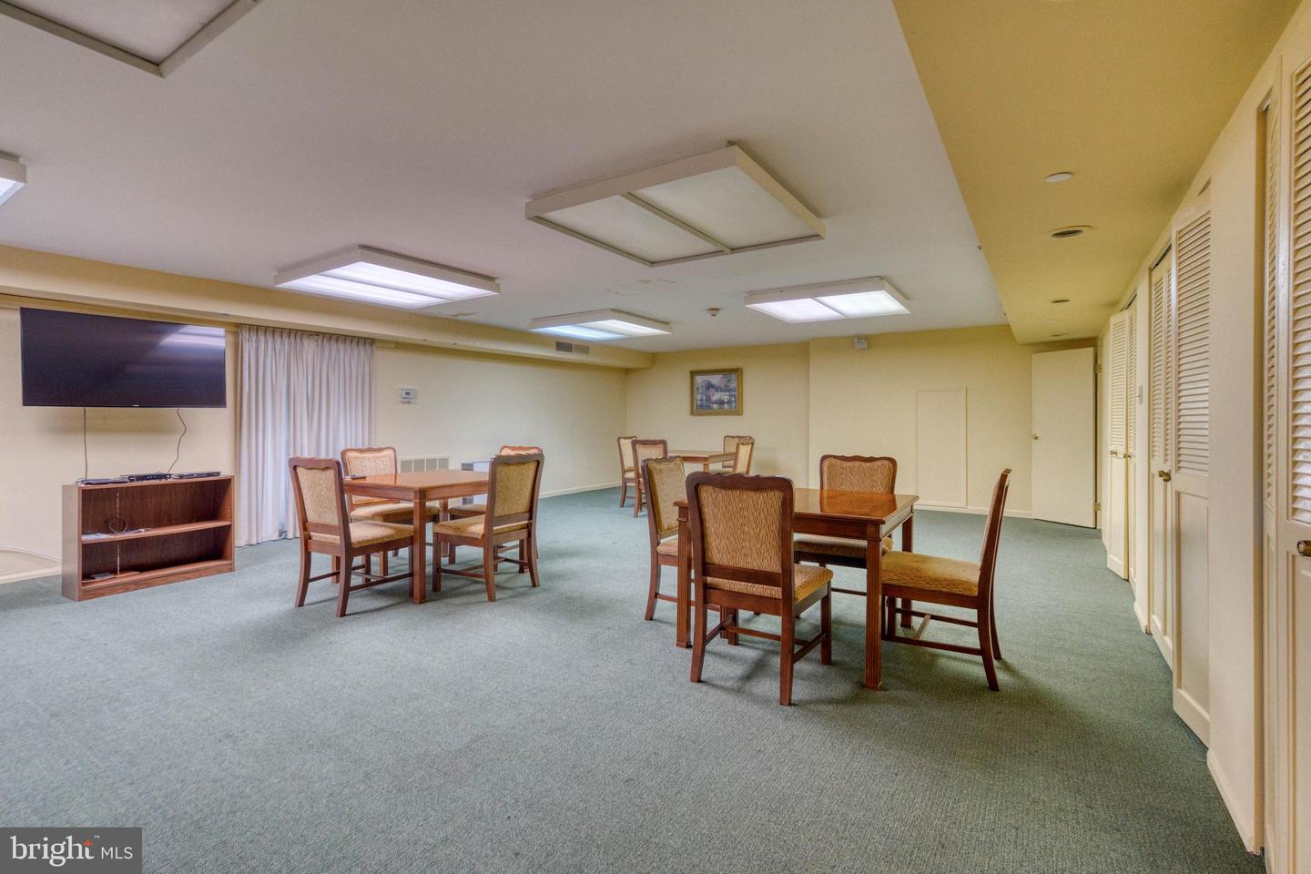 930 Montgomery Ave #110