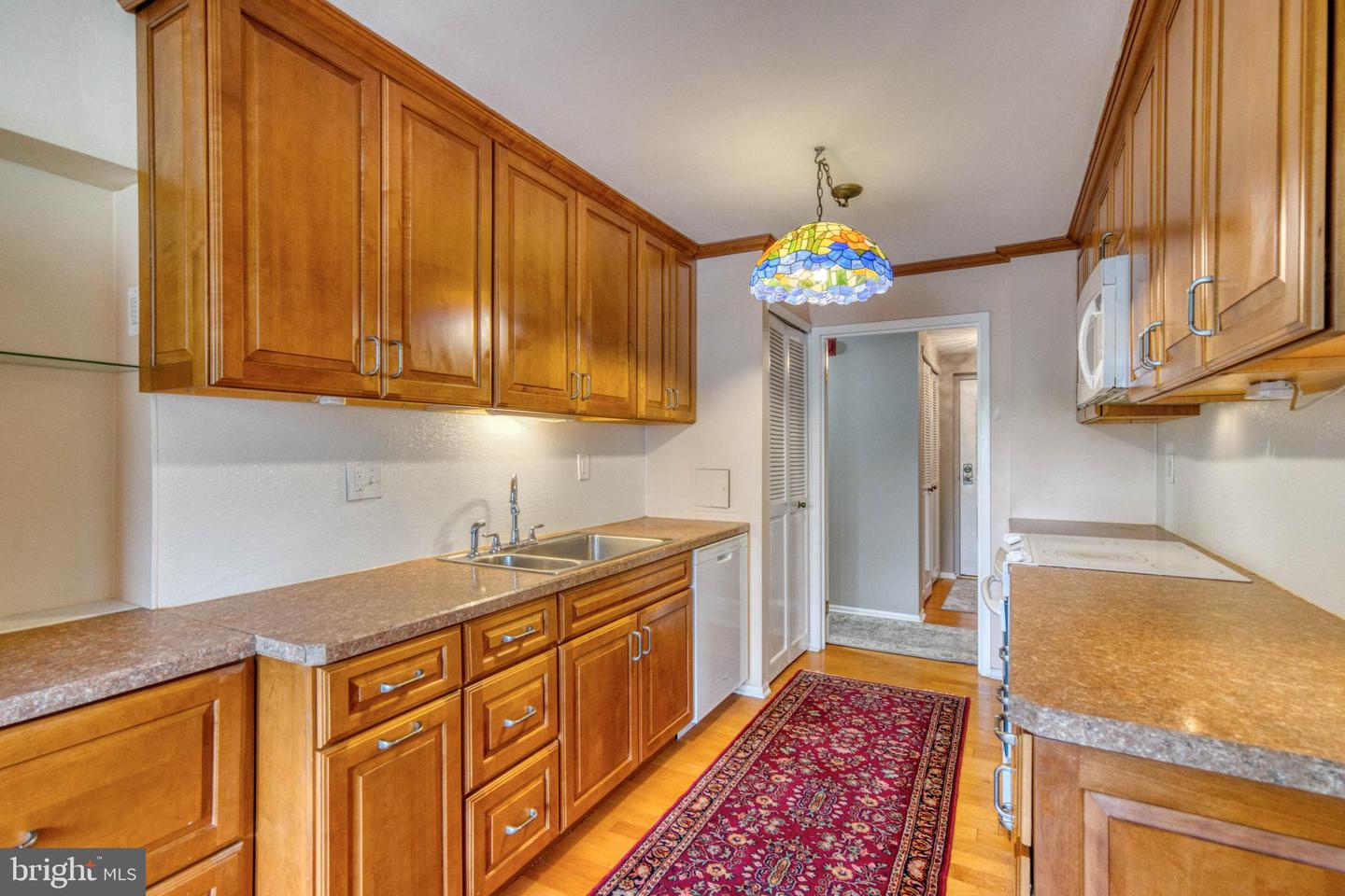 930 Montgomery Ave #110