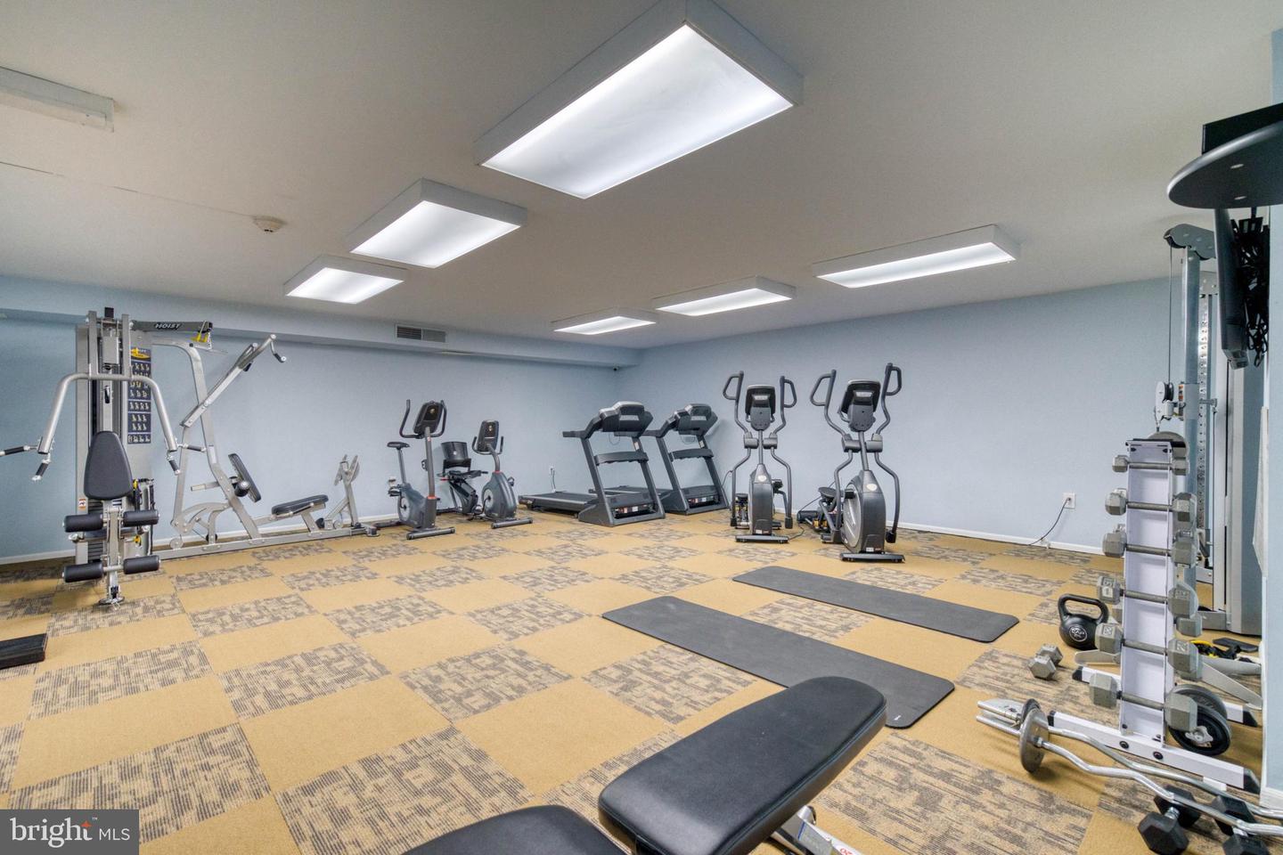 930 Montgomery Ave #110