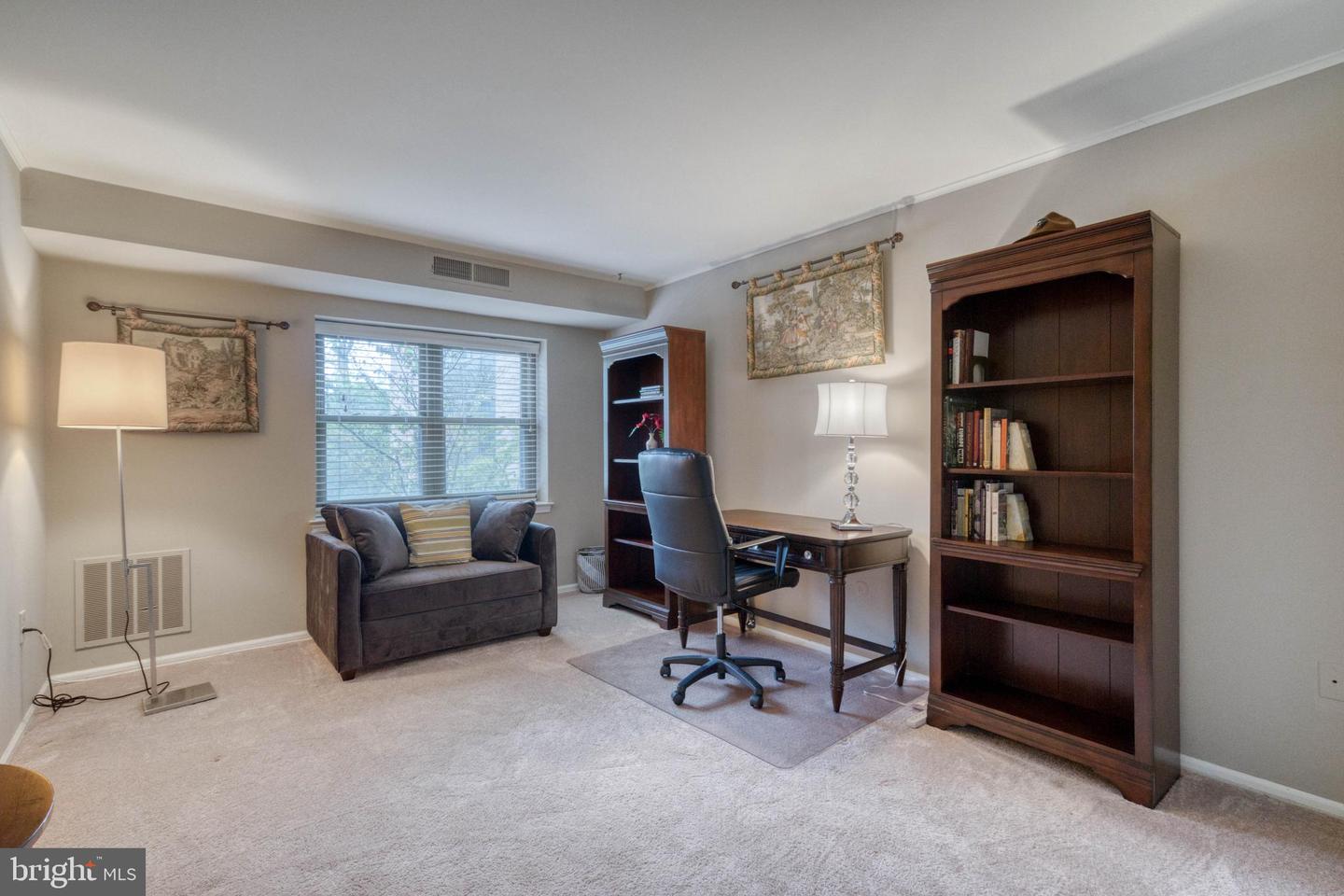 930 Montgomery Ave #110