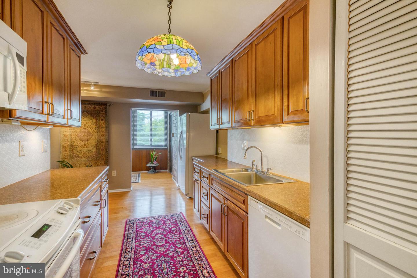 930 Montgomery Ave #110